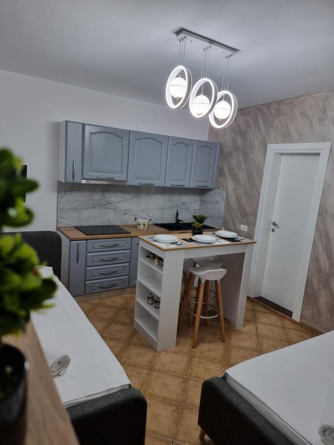 Studio Vlora Vlore